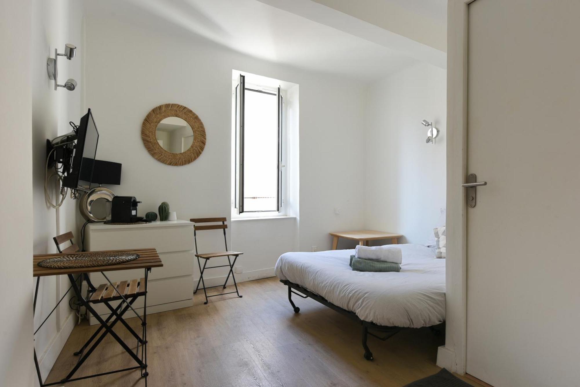 Studio Garrigue La Fare-les-Oliviers Bagian luar foto