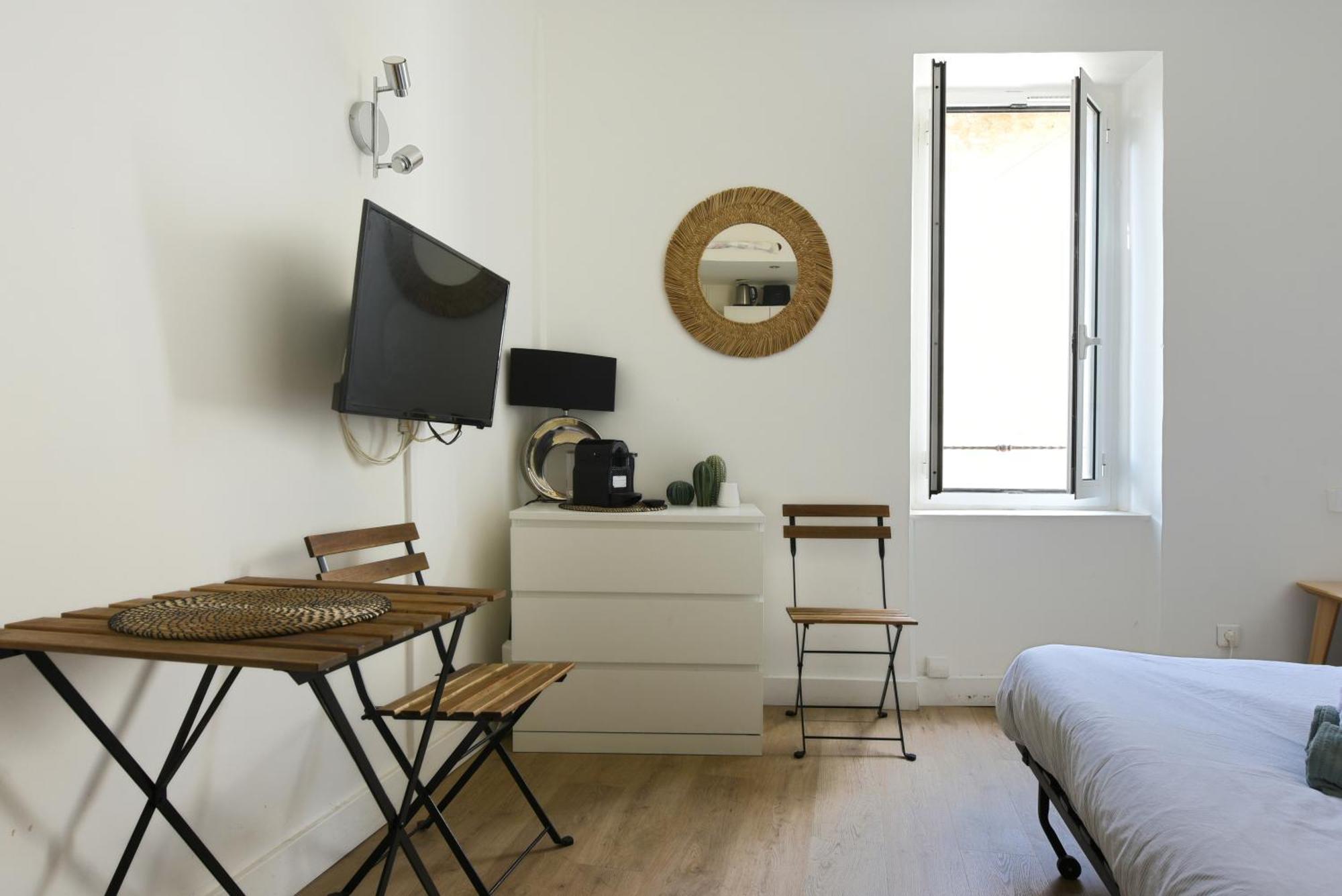 Studio Garrigue La Fare-les-Oliviers Bagian luar foto