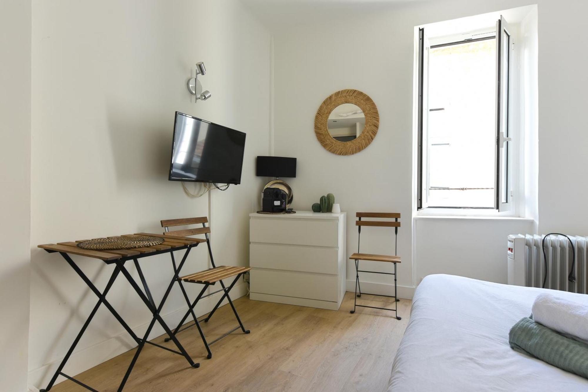 Studio Garrigue La Fare-les-Oliviers Bagian luar foto