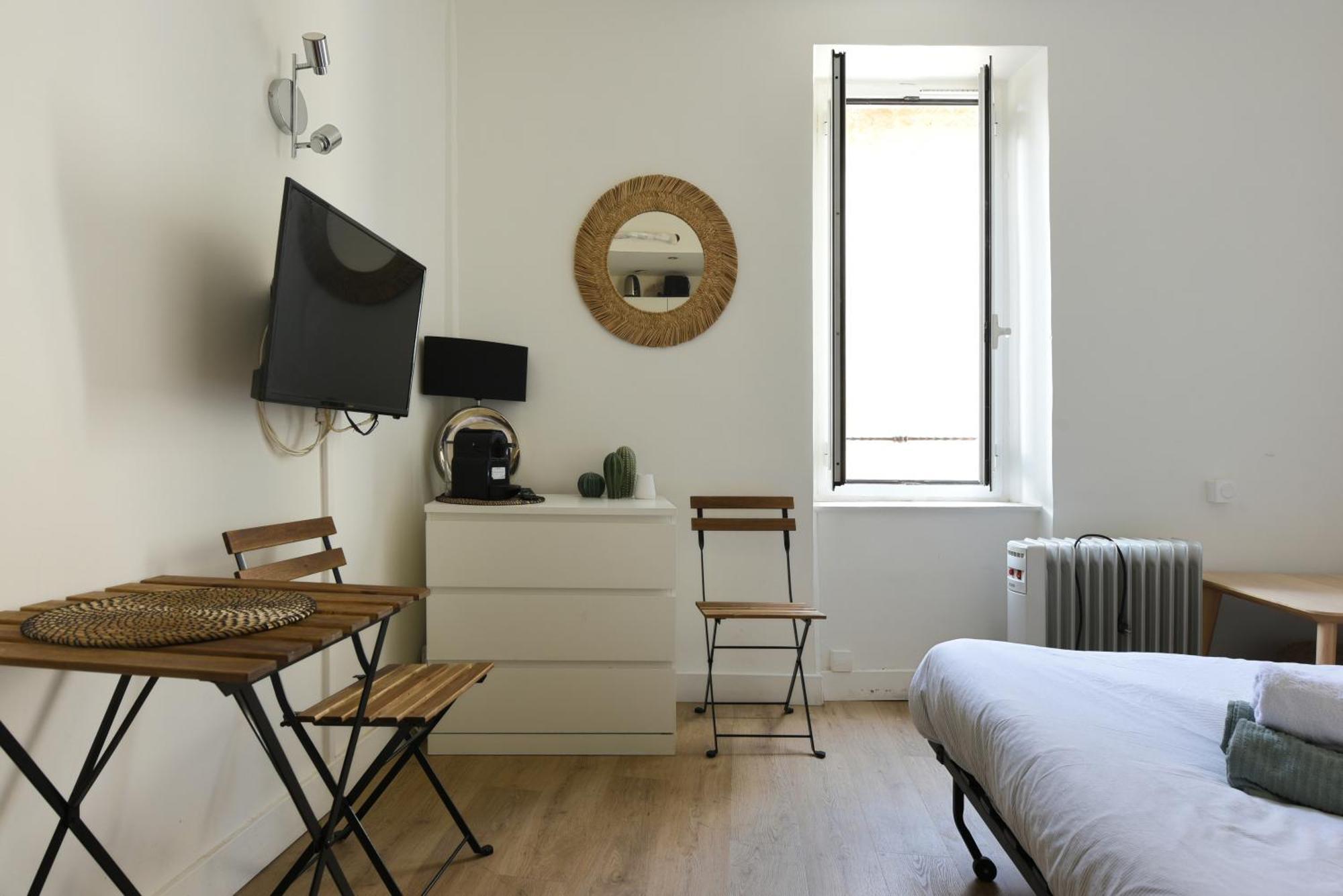 Studio Garrigue La Fare-les-Oliviers Bagian luar foto